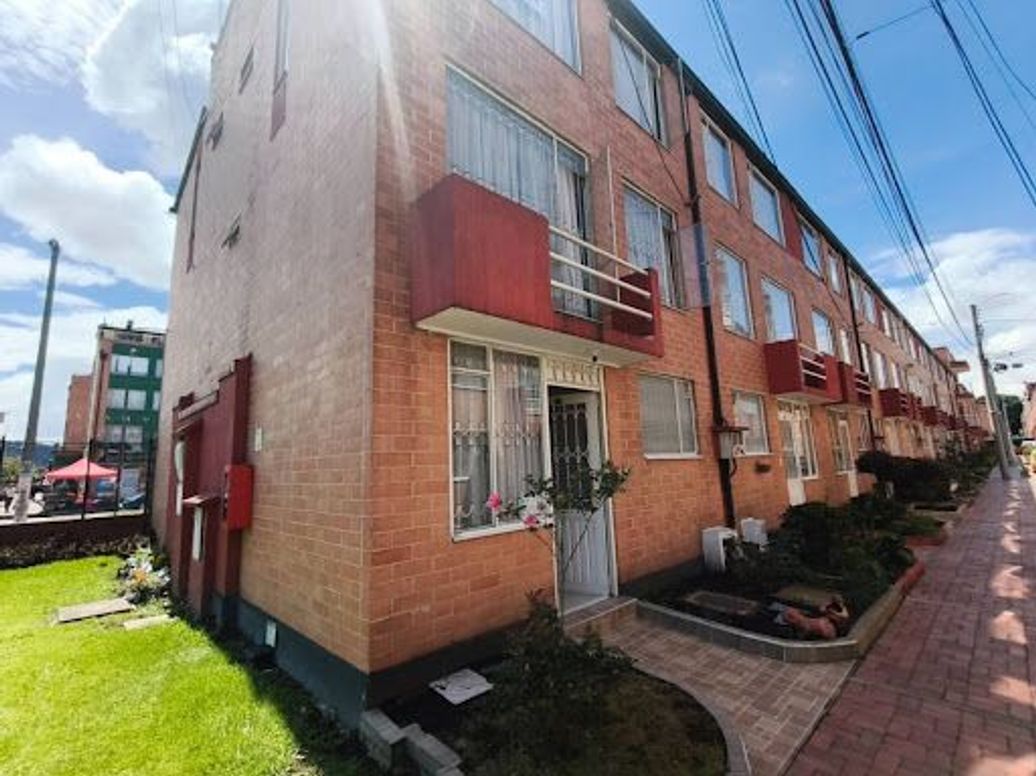 Casa de 3 alcobas en venta en Suba Centro, Bogotá, 84 m² · foto 19 de 20