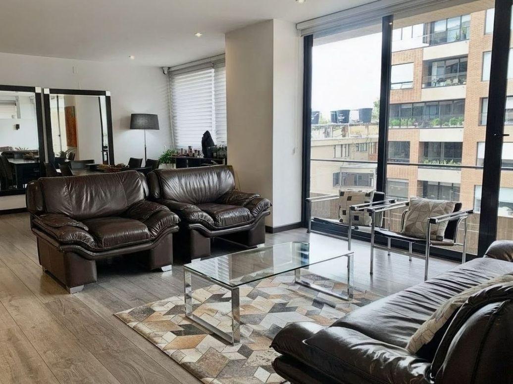 Apartamento de 3 alcobas en venta en Antiguo Country, Bogotá, 204 m² · foto 4 de 16