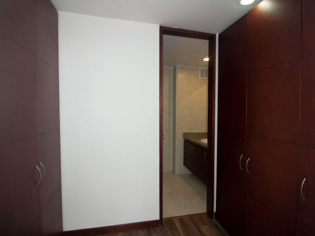 Apartamento de 1 alcoba en arriendo en Ciudad Salitre Sur-Oriental, Bogotá, 65 m² · foto 12 de 20