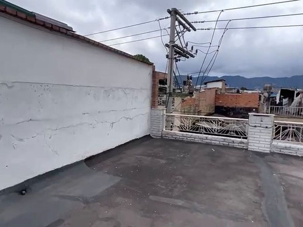 Casa de 5 alcobas en venta en Bellavista Occidental, Bogotá, 202 m² · foto 16 de 16
