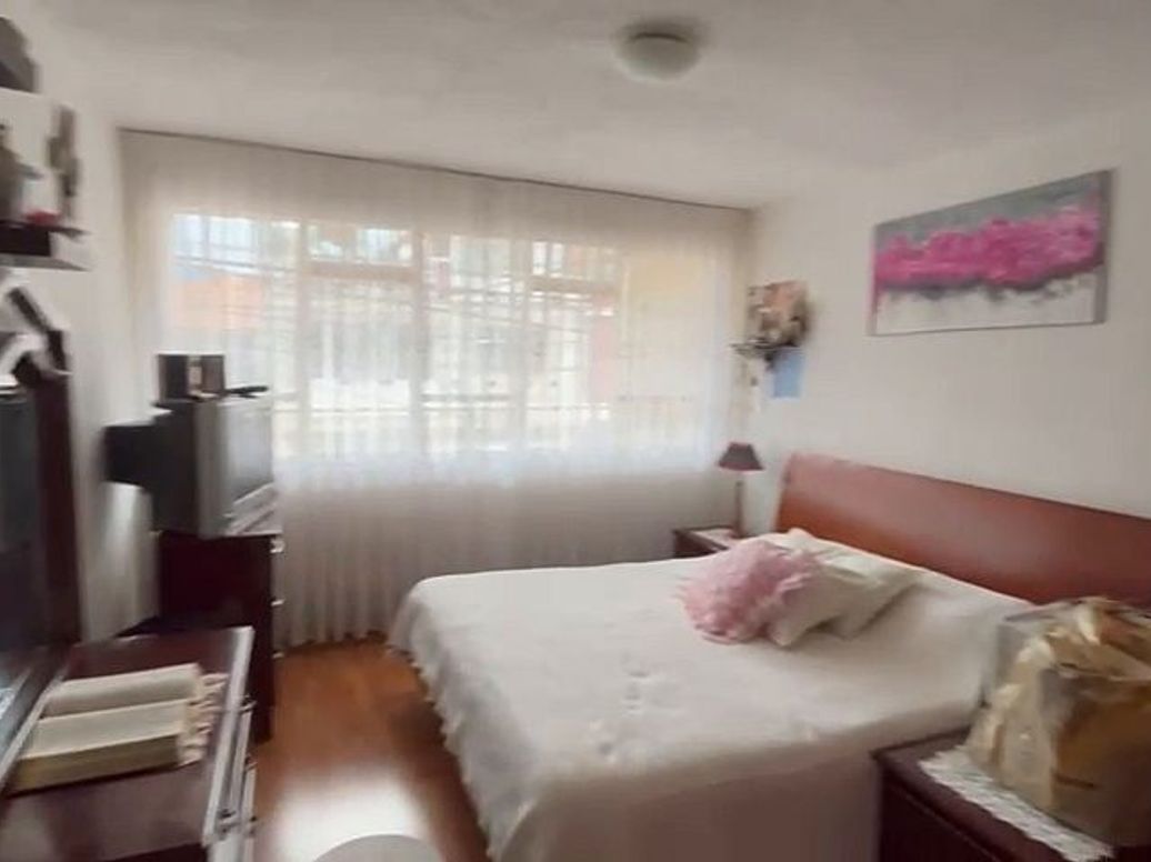 Casa de 5 alcobas en venta en Bellavista Occidental, Bogotá, 202 m² · foto 8 de 16