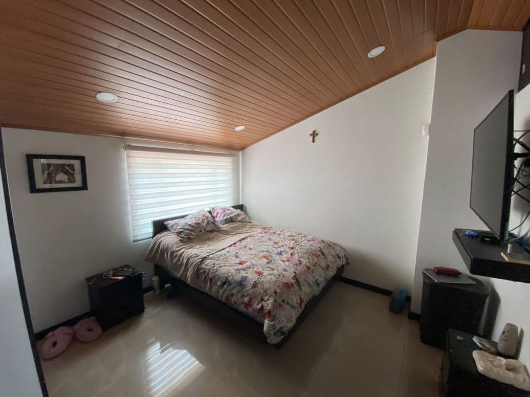 Casa de 5 alcobas en arriendo en Cedro Salazar, Bogotá, 151 m² · foto 11 de 20