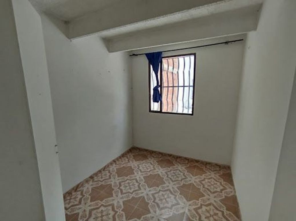 Casa de 4 alcobas en venta en Villas De Granada, Bogotá, 94 m² · foto 7 de 20