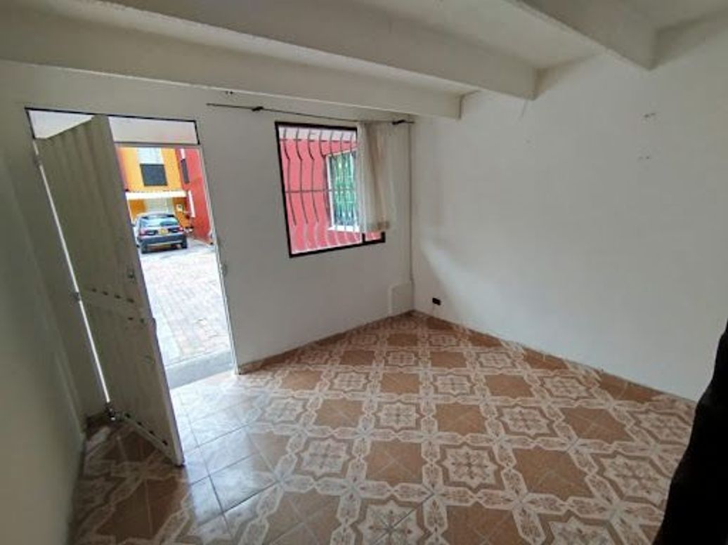 Casa de 4 alcobas en venta en Villas De Granada, Bogotá, 94 m² · foto 3 de 20
