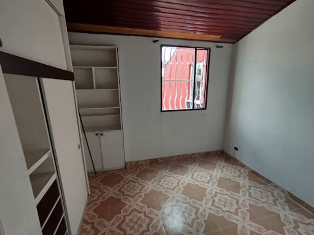 Casa de 4 alcobas en venta en Villas De Granada, Bogotá, 94 m² · foto 6 de 20