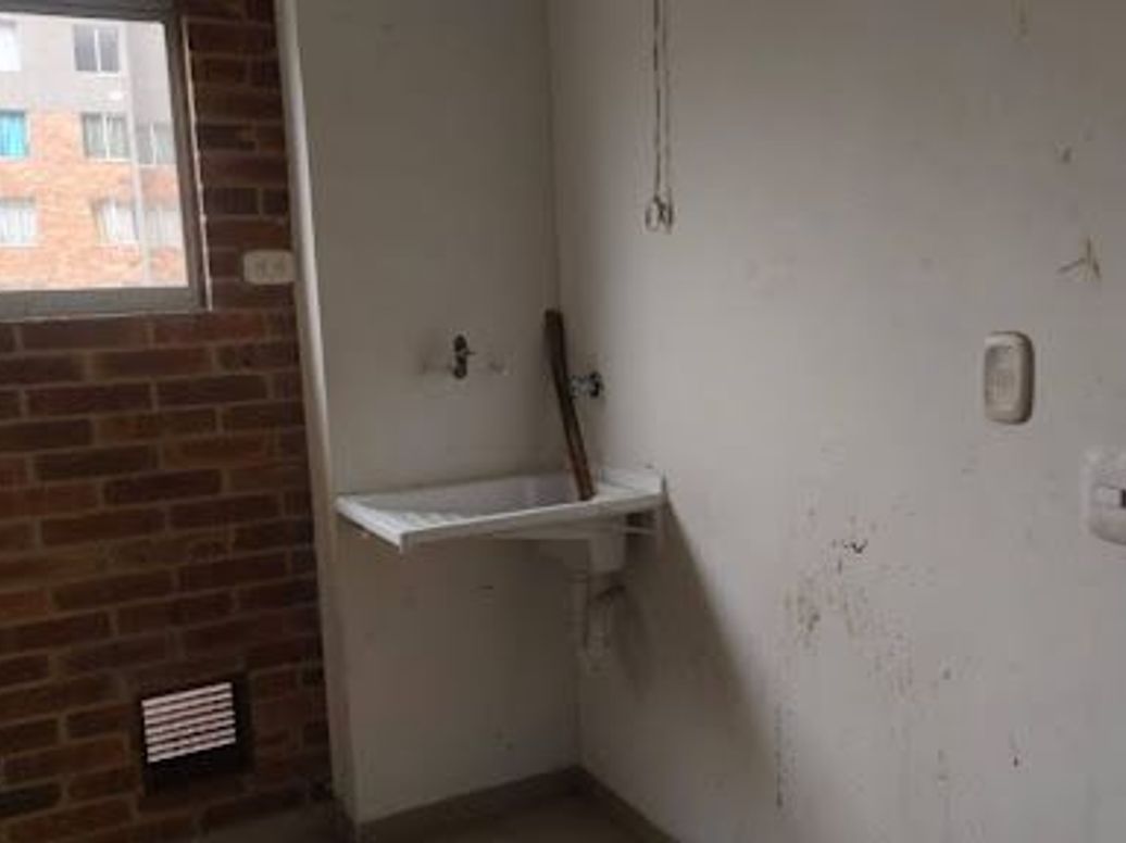 Apartaestudio en arriendo en Engativa Centro, Bogotá, 42 m² · foto 9 de 17