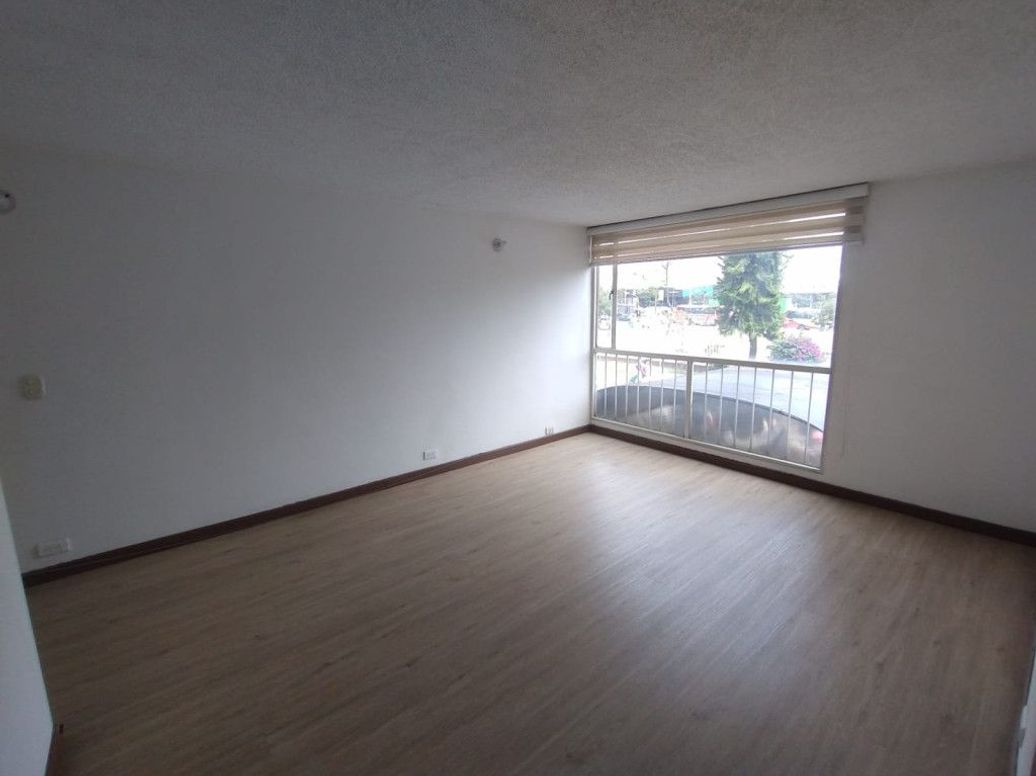 Apartamento de 3 alcobas en arriendo en Madelena I Y Ii, Bogotá, 67 m² · foto 2 de 12