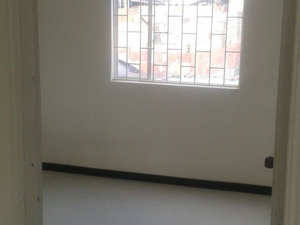 Apartamento de 2 alcobas en arriendo en Los Cerezos, Bogotá, 46 m² · foto 4 de 11