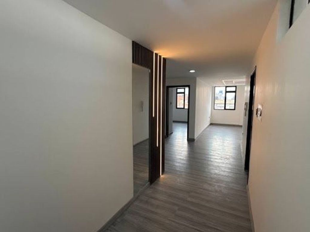 Apartamento de 3 alcobas en venta en Quinta Mutis, Bogotá, 105 m² · foto 9 de 20