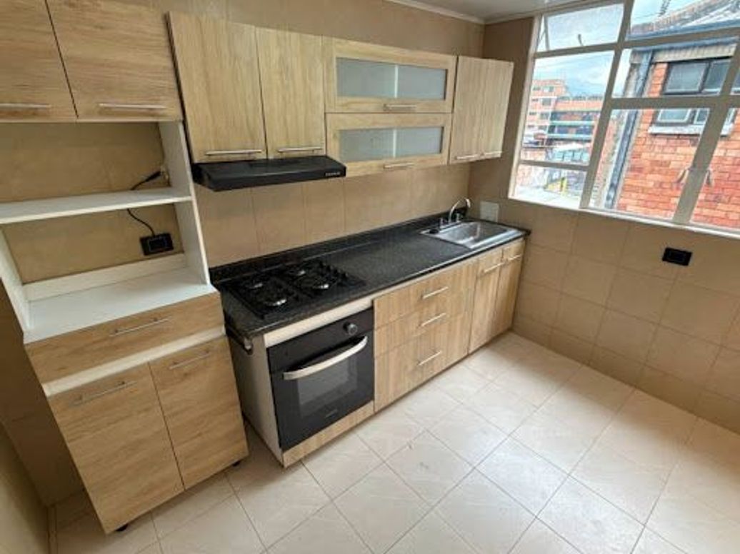 Apartamento de 3 alcobas en venta en Quinta Mutis, Bogotá, 105 m² · foto 15 de 20