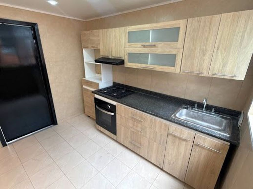 Apartamento de 3 alcobas en venta en Quinta Mutis, Bogotá, 105 m² · foto 16 de 20