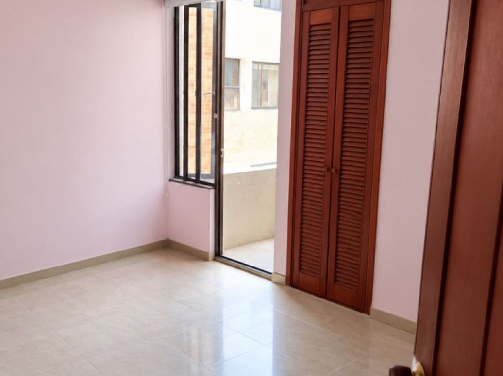 Apartamento de 2 alcobas en arriendo en Cedro Narvaez, Bogotá, 58 m² · foto 5 de 20