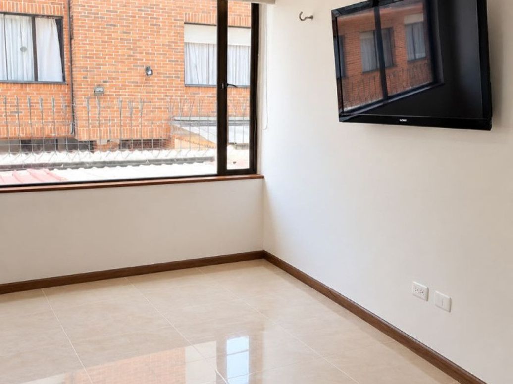 Apartamento de 2 alcobas en arriendo en Cedro Narvaez, Bogotá, 58 m² · foto 7 de 20