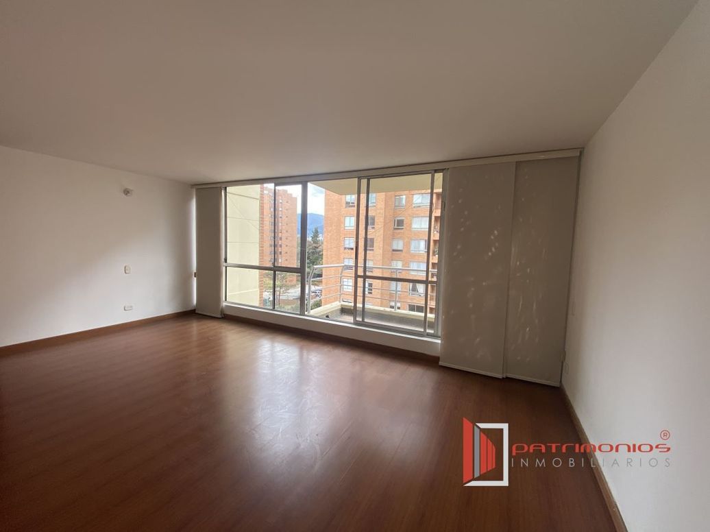 Apartamento de 3 alcobas en venta en Niza, Bogotá, 94 m² · foto 2 de 20