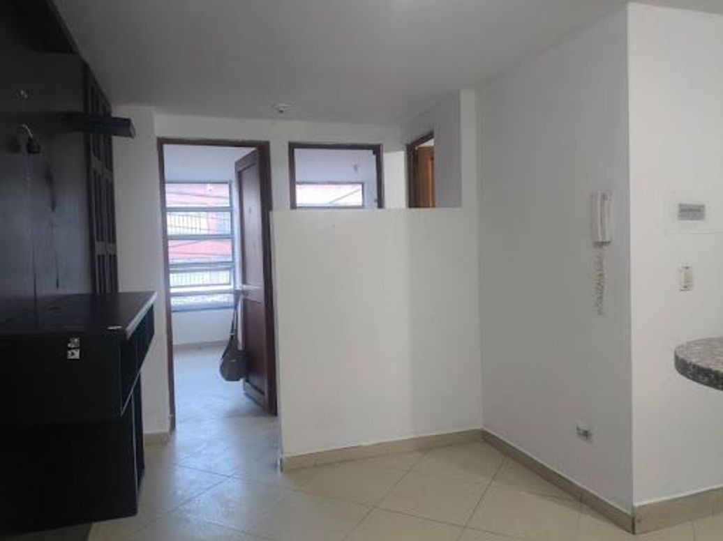 Apartamento de 2 alcobas en arriendo en Siete De Agosto, Bogotá, 45 m² · foto 2 de 10