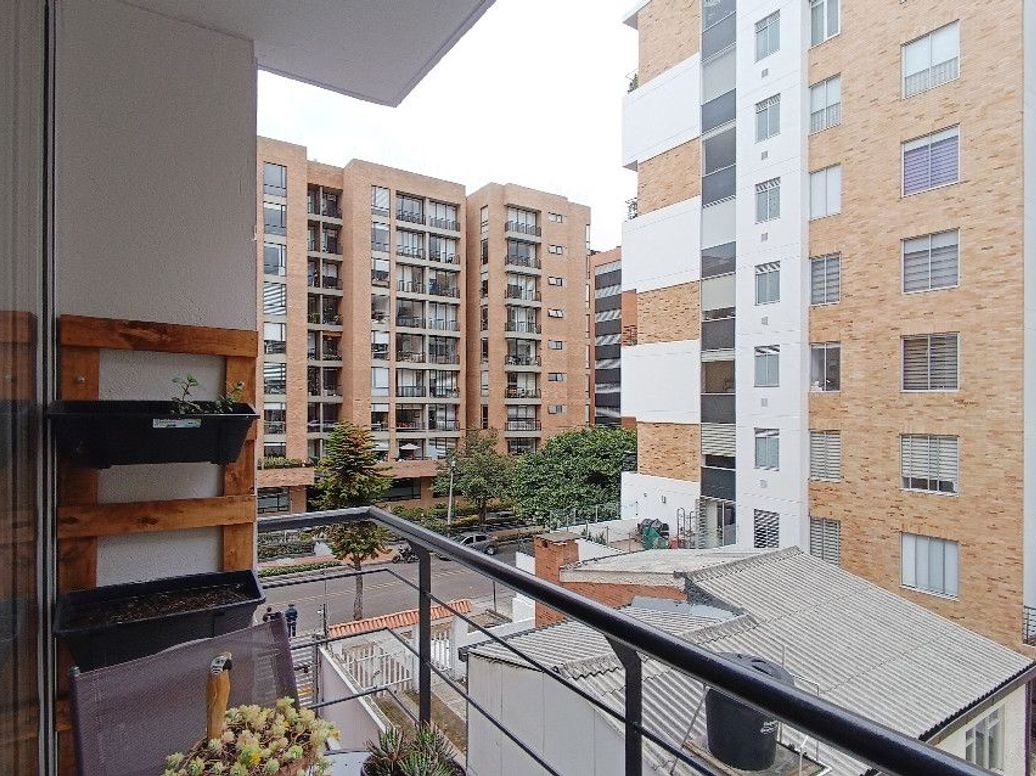 Apartamento de 3 alcobas en venta en Los Cedritos, Bogotá, 101 m² · foto 4 de 20