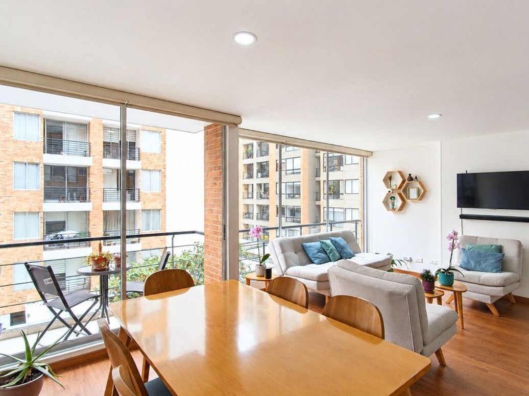 Apartamento de 3 alcobas en venta en Los Cedritos, Bogotá, 101 m² · foto 3 de 20