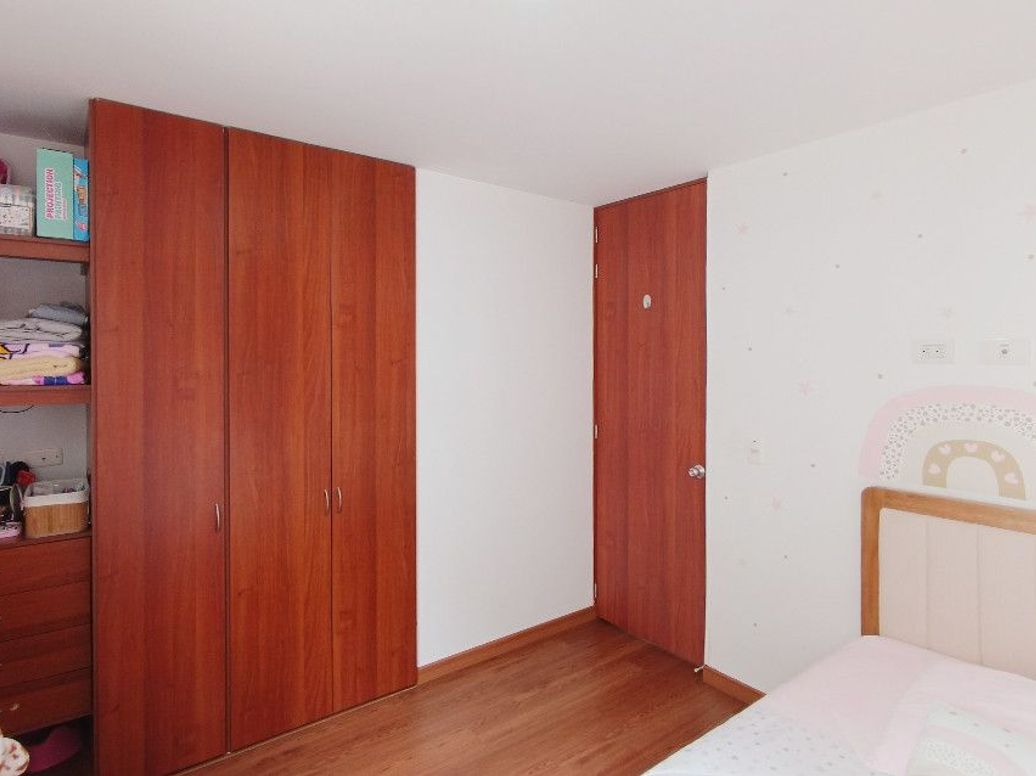 Apartamento de 3 alcobas en venta en Los Cedritos, Bogotá, 101 m² · foto 11 de 20