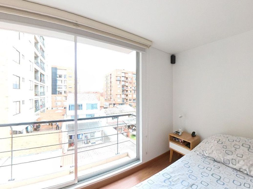 Apartamento de 3 alcobas en venta en Los Cedritos, Bogotá, 101 m² · foto 14 de 20