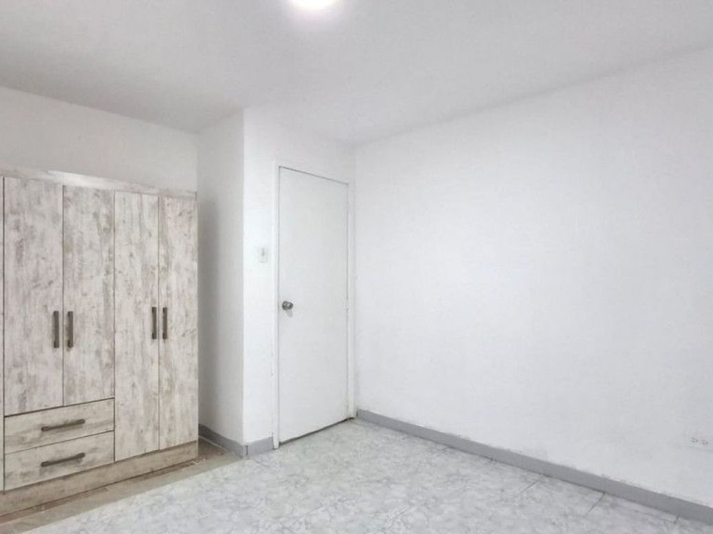Apartamento de 3 alcobas en arriendo en Ub. Carvajal, Bogotá, 150 m² · foto 8 de 16