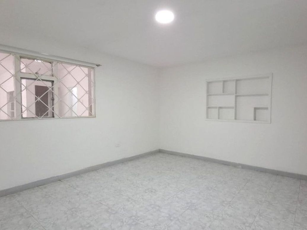 Apartamento de 3 alcobas en arriendo en Ub. Carvajal, Bogotá, 150 m² · foto 10 de 16
