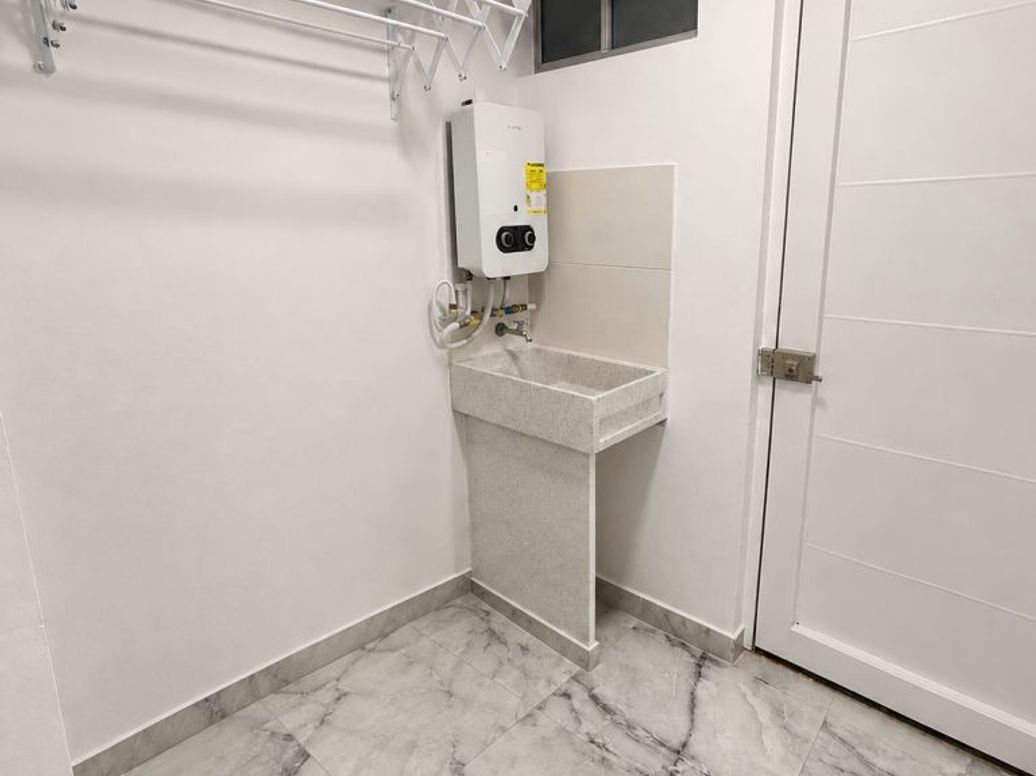 Apartamento de 3 alcobas en arriendo en A.S.D., Bogotá, 40 m² · foto 10 de 10