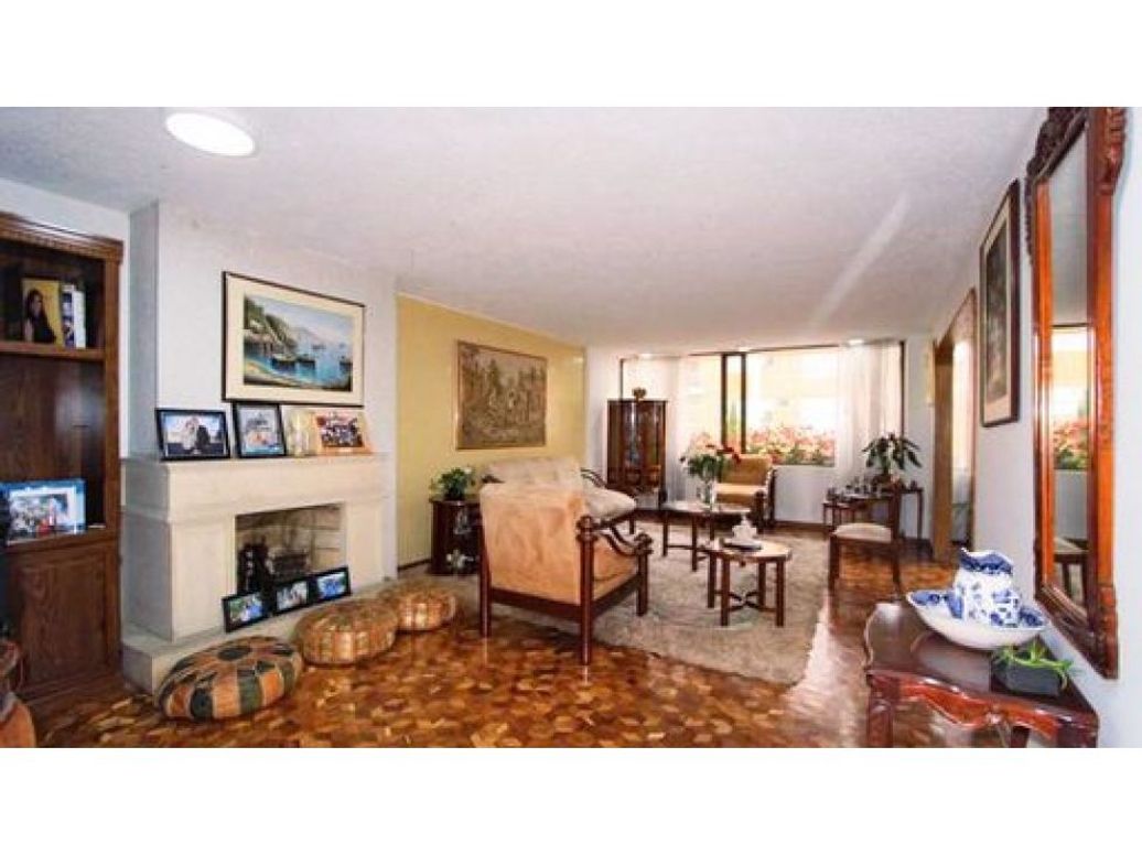 Apartamento de 5 alcobas en venta en San Patricio, Bogotá, 230 m² · foto 5 de 16