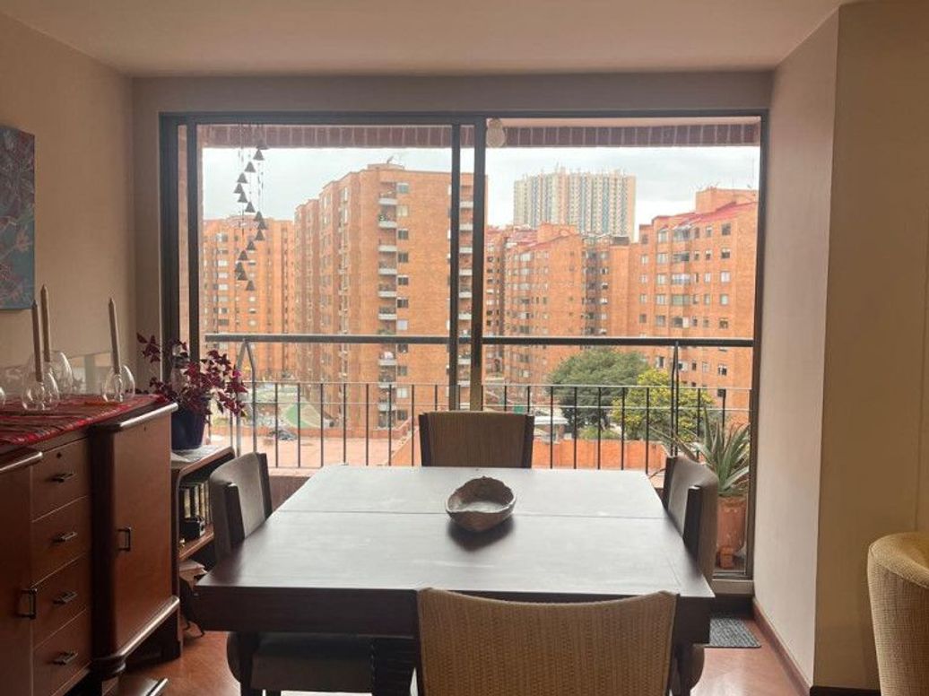 Apartamento de 3 alcobas en venta en Mónaco, Bogotá, 106 m² · foto 2 de 16