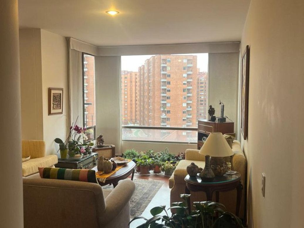 Apartamento de 3 alcobas en venta en Mónaco, Bogotá, 106 m² · foto 3 de 16