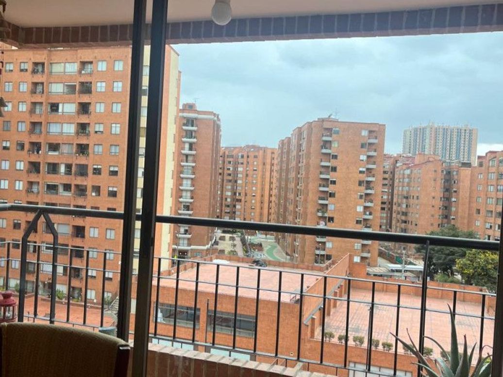 Apartamento de 3 alcobas en venta en Mónaco, Bogotá, 106 m² · foto 4 de 16