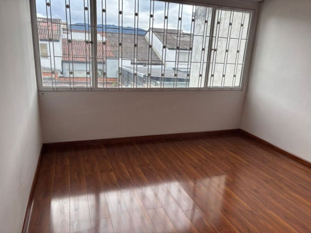 Casa de 4 alcobas en venta en Prado Veraniego Sur, Bogotá, 260 m² · foto 6 de 20