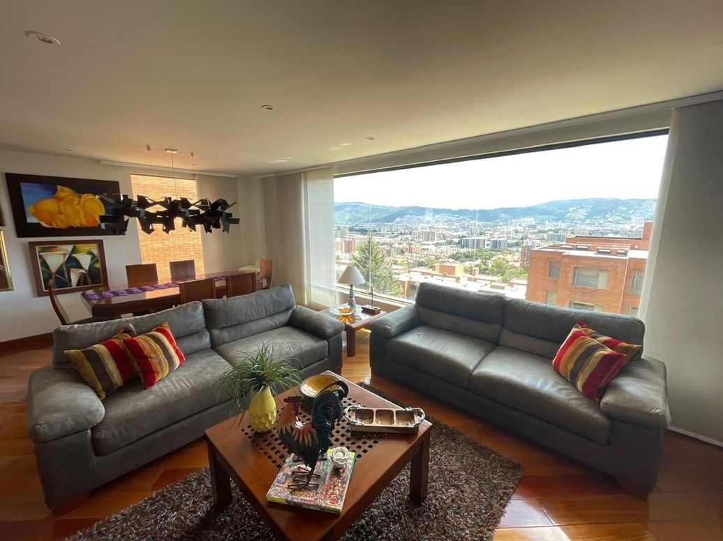 Apartamento de 3 alcobas en arriendo en El Plan, Bogotá, 205 m² · foto 3 de 20