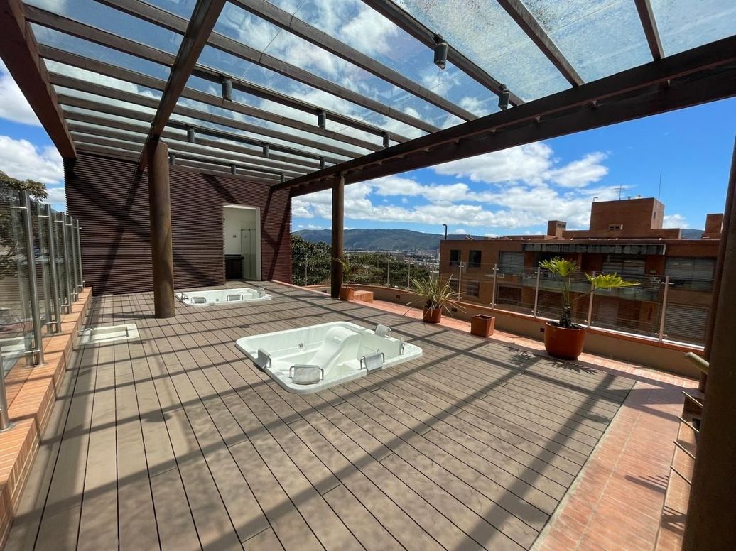 Apartamento de 3 alcobas en arriendo en El Plan, Bogotá, 205 m² · foto 18 de 20