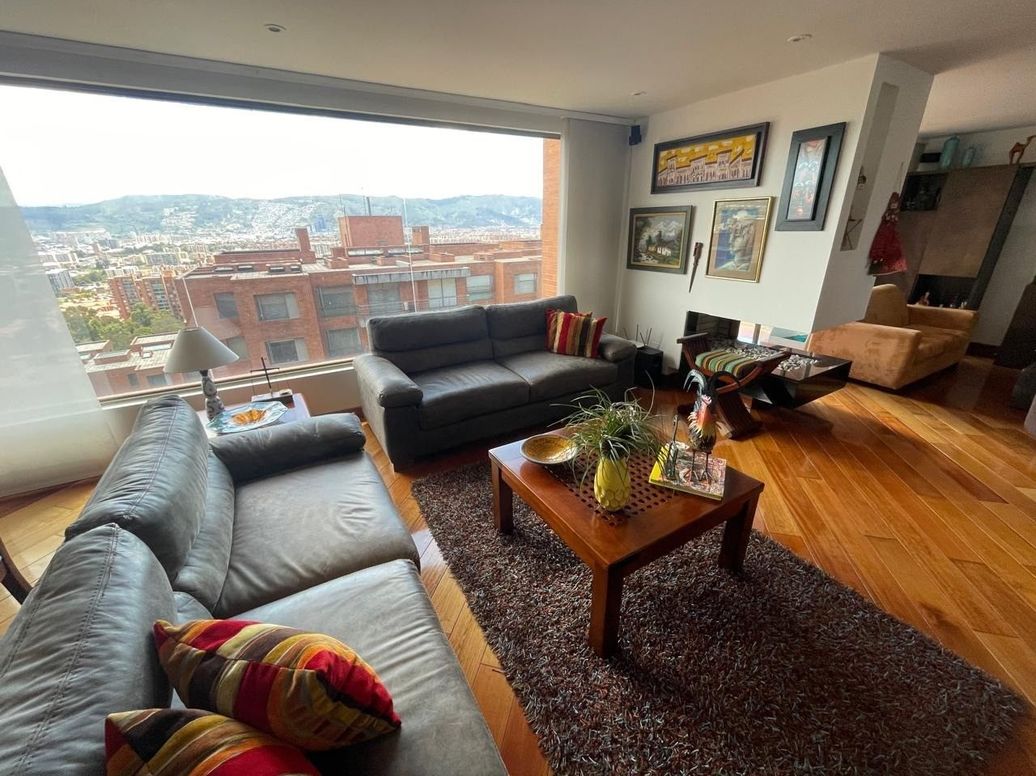Apartamento de 3 alcobas en venta en El Plan, Bogotá, 205 m² · foto 4 de 20
