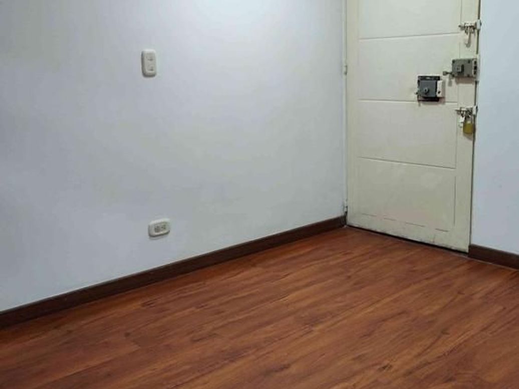 Apartamento de 2 alcobas en venta en Campo Alegre, Bogotá, 38 m² · foto 12 de 20