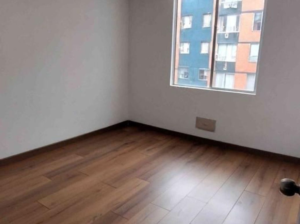 Apartamento de 2 alcobas en venta en Campo Alegre, Bogotá, 38 m² · foto 11 de 20