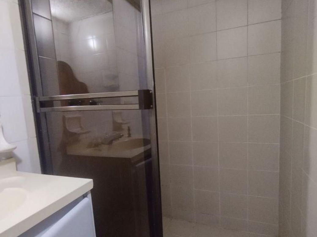 Apartamento de 3 alcobas en venta en Rafael Núñez, Bogotá, 75 m² · foto 14 de 19