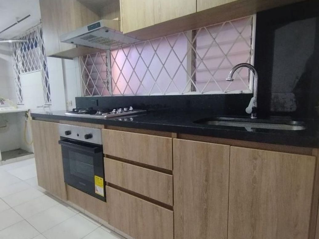 Apartamento de 3 alcobas en venta en Rafael Núñez, Bogotá, 75 m² · foto 2 de 19