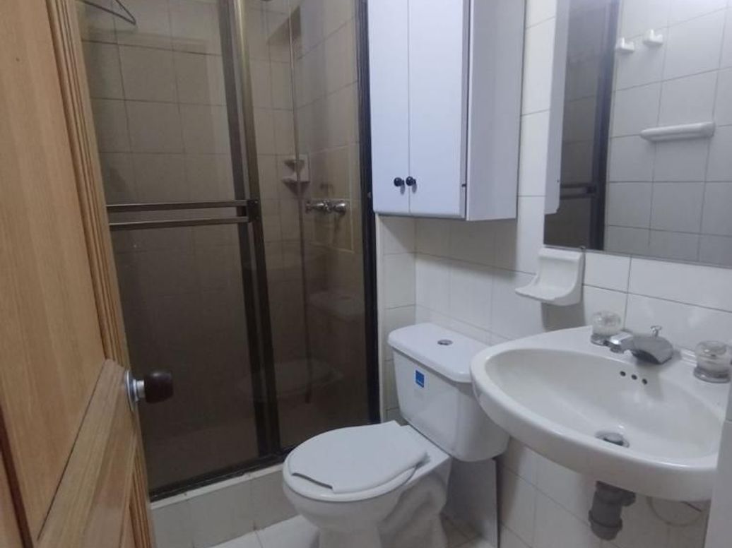 Apartamento de 3 alcobas en venta en Rafael Núñez, Bogotá, 75 m² · foto 5 de 19