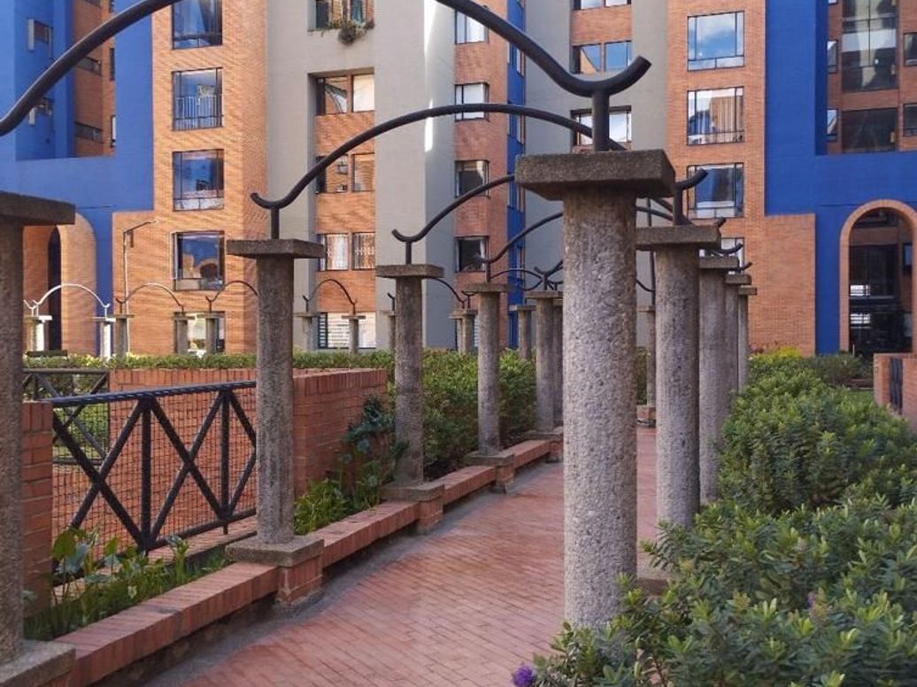 Apartamento de 3 alcobas en venta en Rafael Núñez, Bogotá, 75 m² · foto 18 de 19