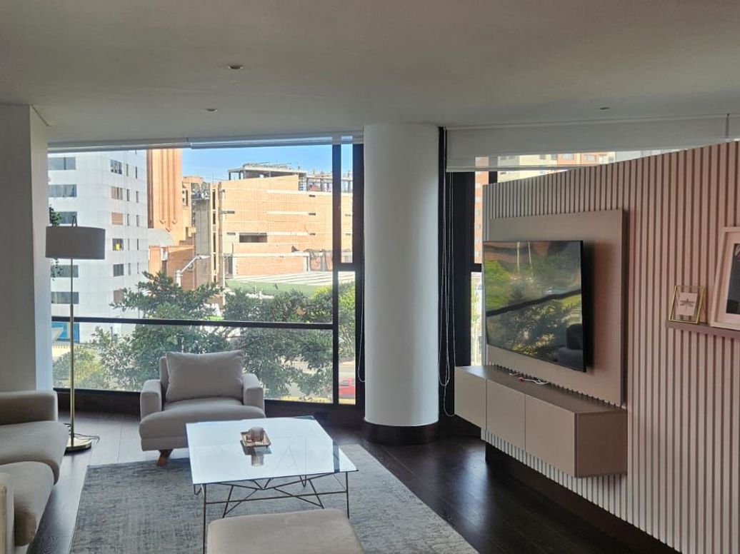 Apartamento de 1 alcoba en arriendo en Chico Norte Et. Iii, Bogotá, 60 m² · foto 2 de 12