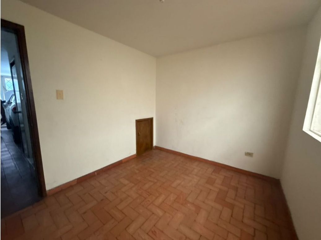 Casa de 5 alcobas en venta en El Carmen, Bogotá, 216 m² · foto 17 de 20