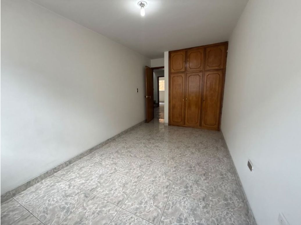 Casa de 5 alcobas en venta en El Carmen, Bogotá, 216 m² · foto 18 de 20