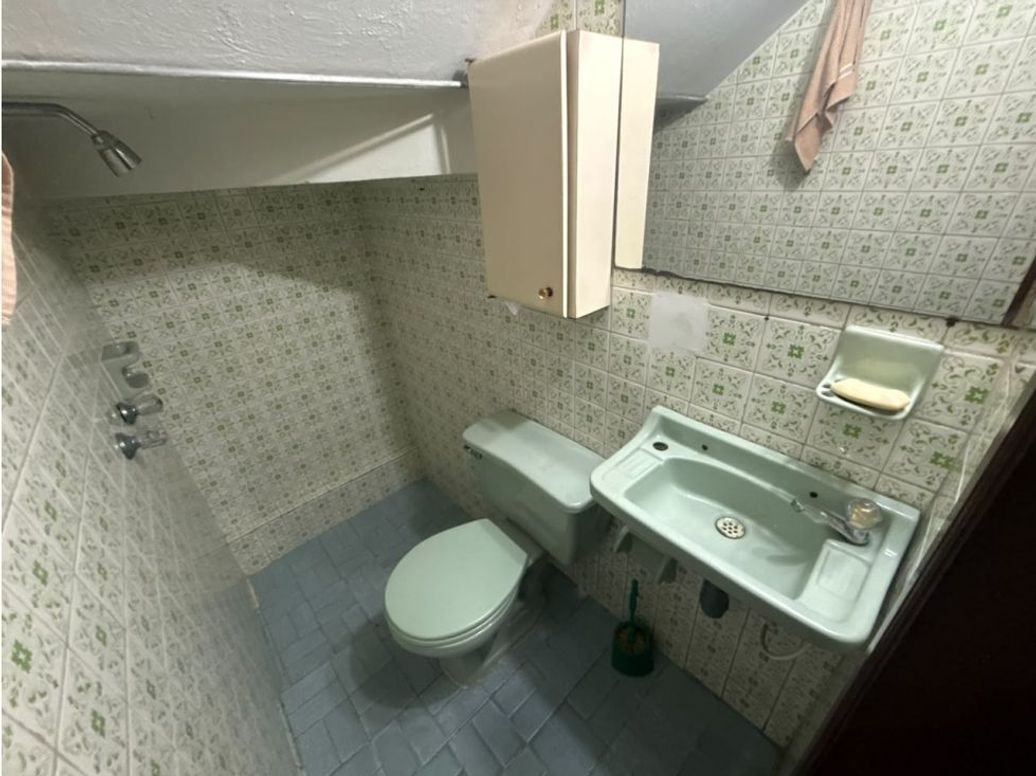 Casa de 5 alcobas en venta en El Carmen, Bogotá, 216 m² · foto 15 de 20