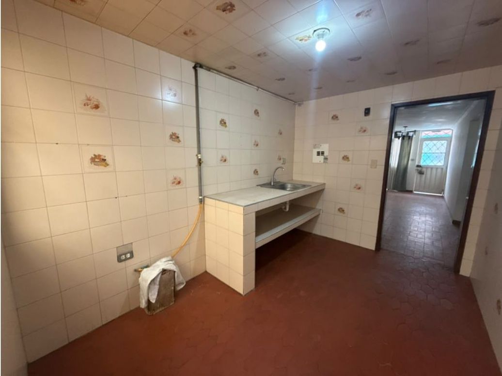 Casa de 5 alcobas en venta en El Carmen, Bogotá, 216 m² · foto 12 de 20