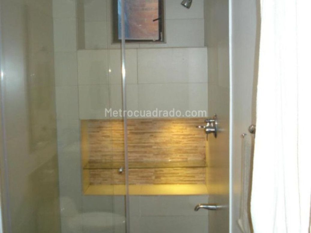 Apartamento de 2 alcobas en venta en Las Acacias, Bogotá, 130 m² · foto 8 de 13