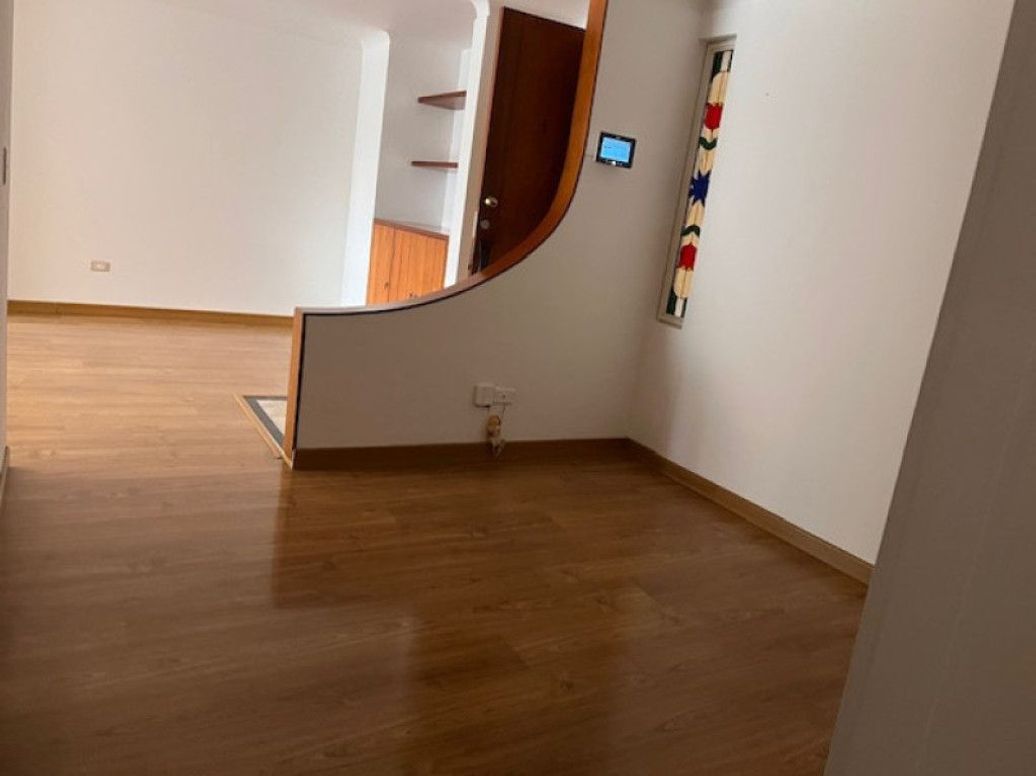Apartamento de 3 alcobas en venta en Santa Barbara Central, Bogotá, 94 m² · foto 10 de 20