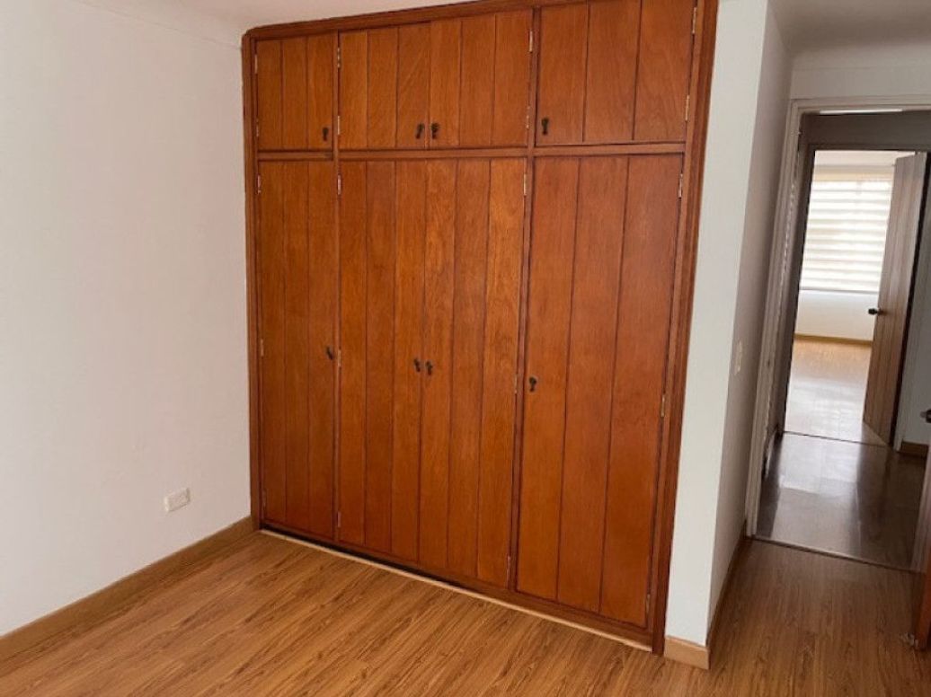 Apartamento de 3 alcobas en venta en Santa Barbara Central, Bogotá, 94 m² · foto 14 de 20