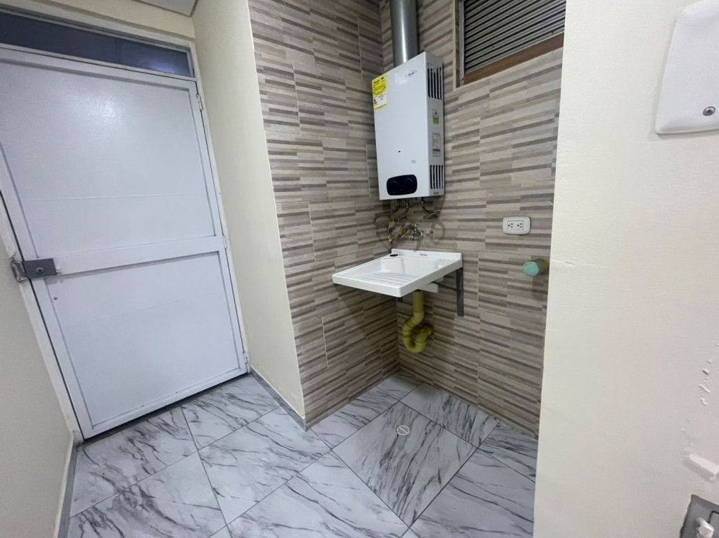 Apartamento de 2 alcobas en venta en Ricaurte, Bogotá, 34 m² · foto 9 de 17