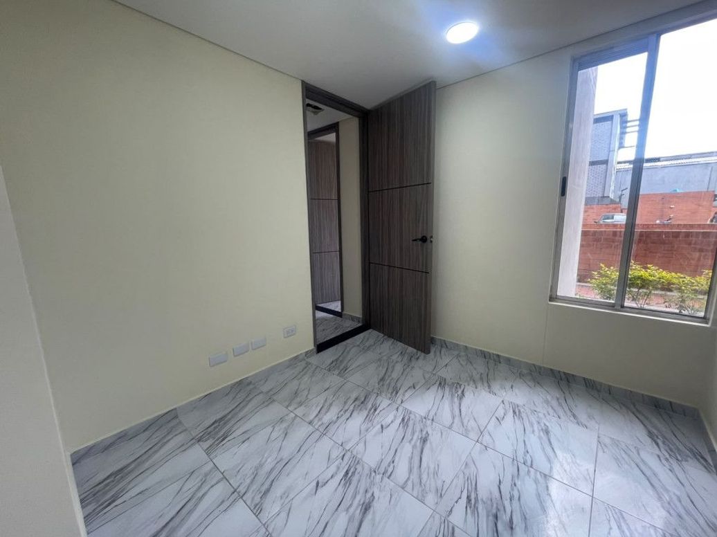 Apartamento de 2 alcobas en venta en Ricaurte, Bogotá, 34 m² · foto 16 de 17